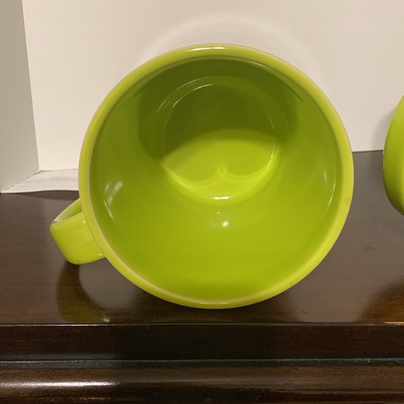 Fiesta Lime Green Dining Mugs - Picture 3 of 11